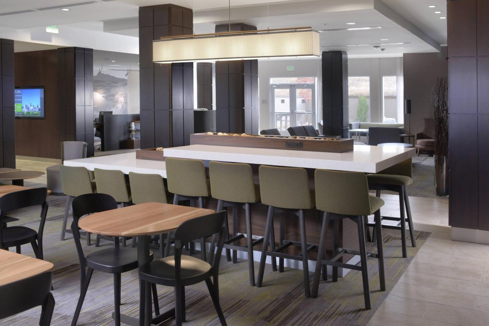Courtyard By Marriott Denver Southwest/Литълтън Екстериор снимка